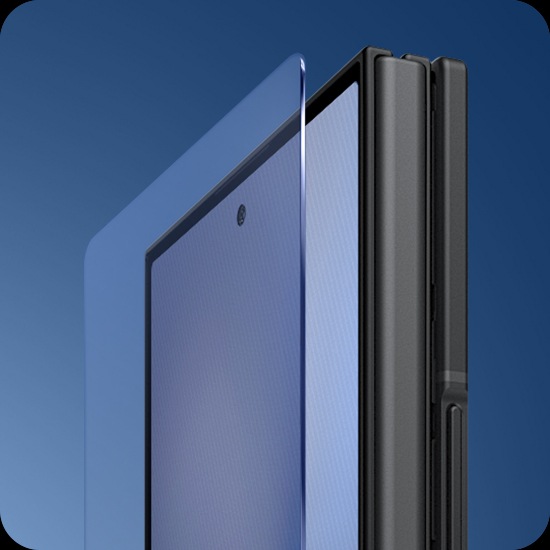 갤럭시 Z 트라이폴드가 접힌 상태로 측면으로 나타나며, 유리 패널이 커버 디스플레이 위에 떠 있습니다.