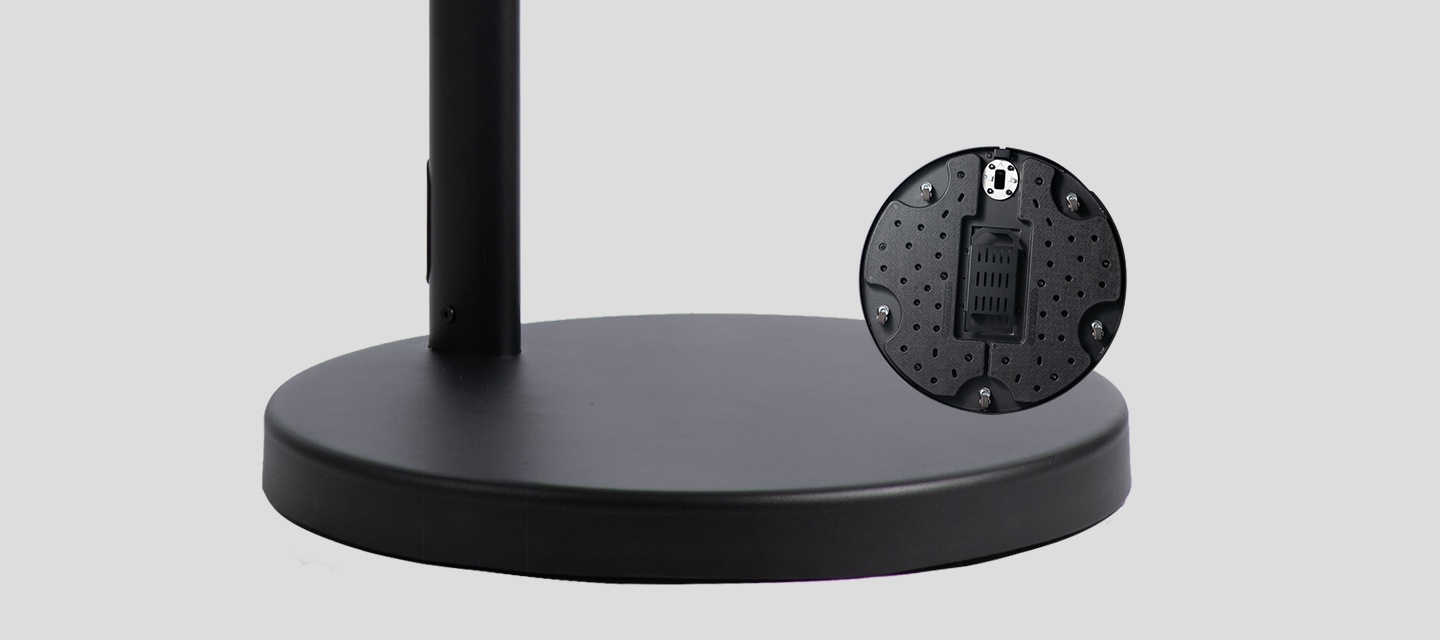 스탠드의 하단 부분 이미지를 크게 보여주고 있으며, 우측에는 스탠드의 바닥면 하단을 보여주는 이미지가 있습니다.