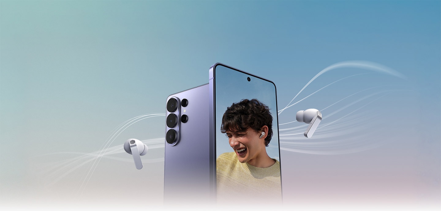 화이트 색상의 갤럭시 버즈4 프로 한 쌍이 2대의 갤럭시 스마트폰을 둘러싸고 있습니다. 1대의 스마트폰은 뒷면이 앞쪽을 향하고 있고 다른 스마트폰에는 화이트 색상의 갤럭시 버즈4 프로를 착용한 사람의 모습이 표시되어 있습니다.