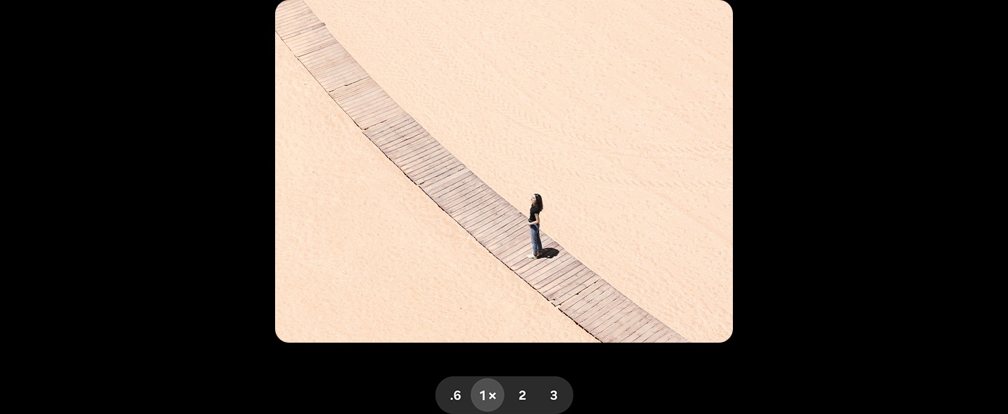 3배 줌으로 촬영한 풍경 사진입니다. 확대해도 디테일이 선명하고 또렷하게 유지됩니다.