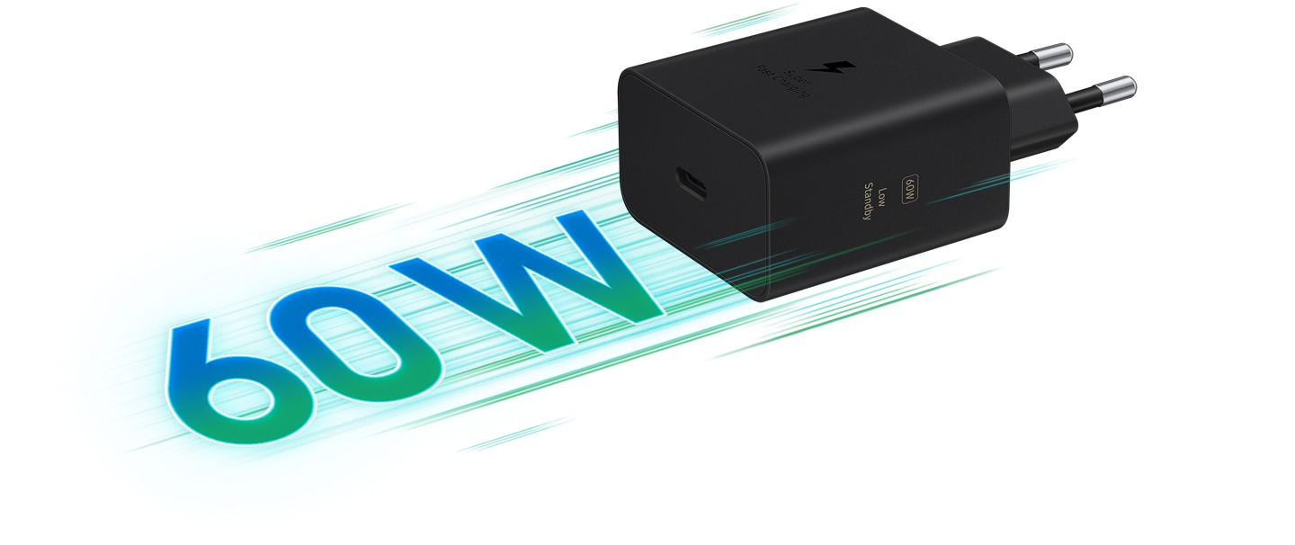 검정색 60W PD 충전기가 측면으로 배치되어 있습니다. 뒤쪽에는 녹색 빛의 움직임을 표현한 효과와  '60W' 문구가 함께 표시됩니다. 충전기 본체에는 'Super Fast Charging'과 'Low Standby', 최대 출력 '60W'라는 문구가 적혀 있습니다.