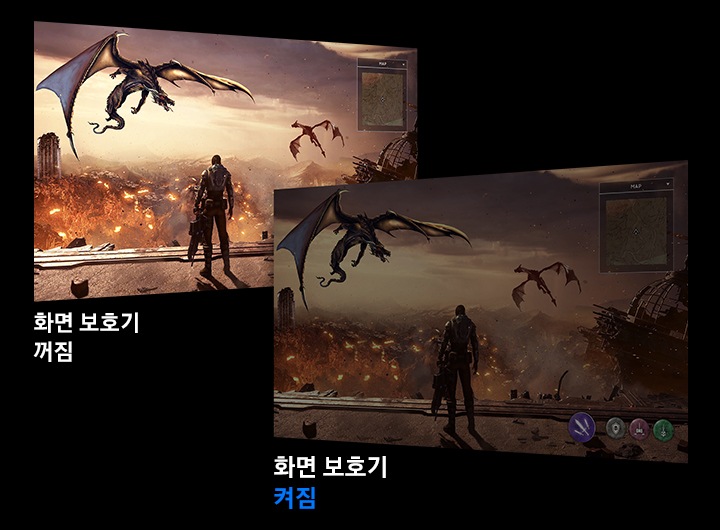 모니터 두 대가 살짝 겹쳐져 놓여 있으며 왼쪽 모니터는 화면 보호기가 꺼진 모습 오른쪽은 켜진 모습을 나타냅니다.