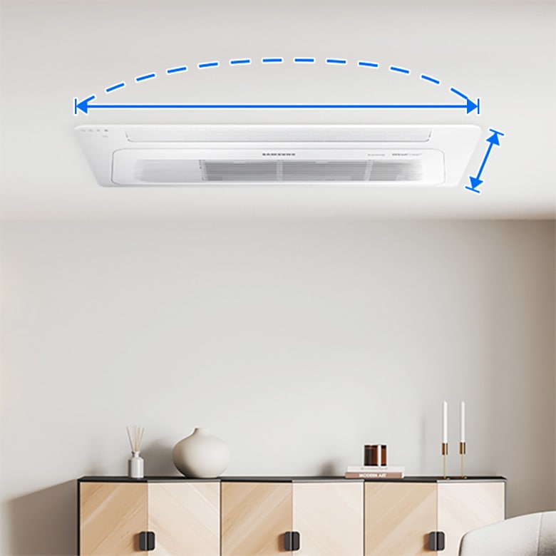 시스템에어컨 설치 유의사항 배너 입니다.  우드톤의 거실장 위 천장에 가정형 시스템에어컨이 설치되어있는 모습입니다.