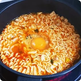 [오뚜기] 진라면 매운맛(5입)+열라면(5입)+스낵면(5입)+밥 200g 12개
