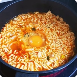 [오뚜기] 진라면 매운맛(5입)+열라면(5입)+스낵면(5입)+밥 200g 12개