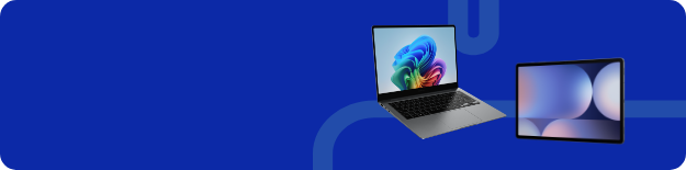 우측으로 갤럭시 북5, 갤럭시 탭 S10 울트라 제품이 놓여져있는