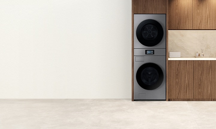 나무장 사이에 Bespoke AI 원바디가 설치되어 있는