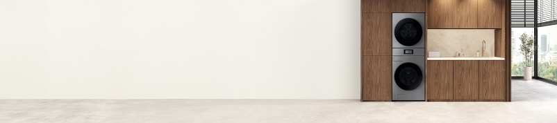 나무장 사이에 Bespoke AI 원바디가 설치되어 있는