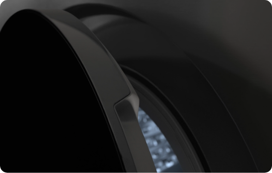 세탁기 문이 열려있는 모습