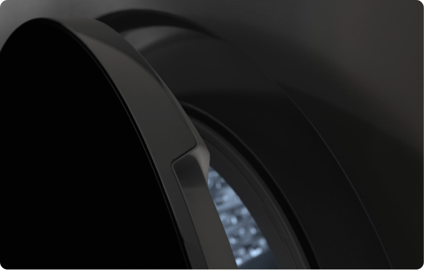 세탁기 문이 열려있는 모습