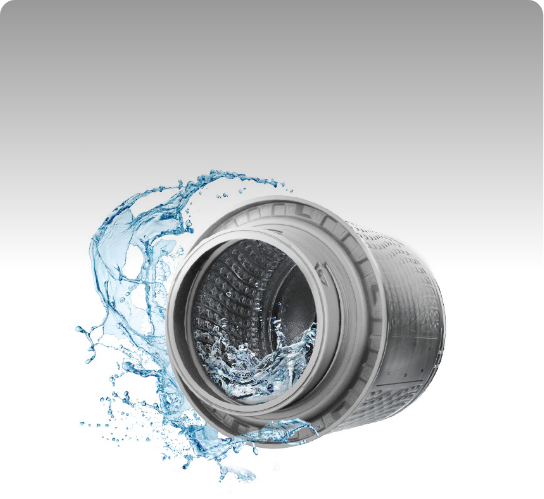 빨래통 주변에 물보라가 치고 있어 깨끗하게 관리되는 모습