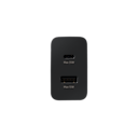 35 W 듀얼 포트 충전기 블랙 컬러 제품 USB 연결하는 곳을 상세하게 보여주는 사진