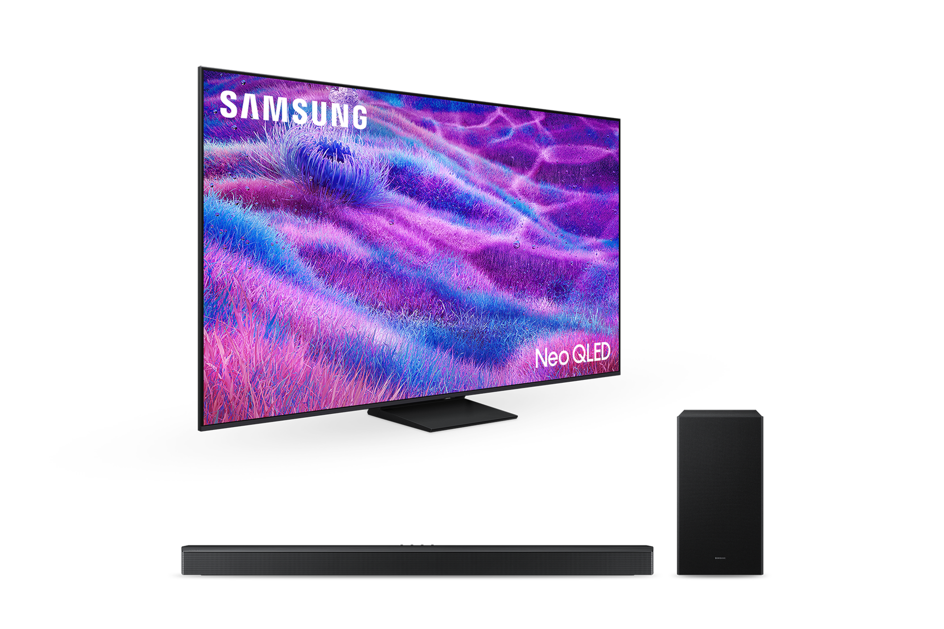 스탠드형 TV의 좌측 30도 측면과 사운드바의 정면이 보입니다.