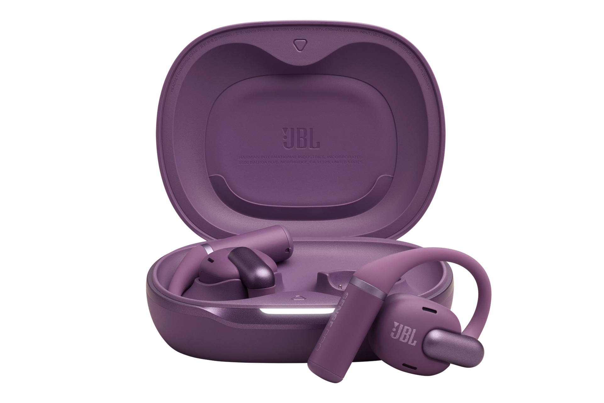 JBL SENSE PRO 오픈 이어 블루투스 이어폰 화이트 케이스가 열려 있으며 우측 이어폰이 케이스 밖으로 나와 있는 모습