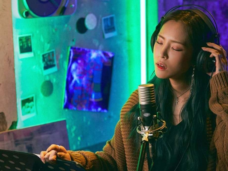 [스튜디오에 있는 헤이즈]