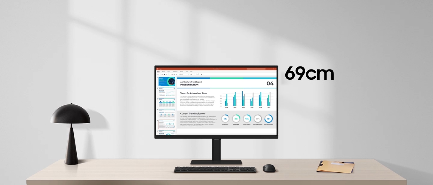67.8cm 화면에는 PPT 파일이 표시됩니다. 80cm 디스플레이에는 화면에 펼쳐진 2페이지 분량의 워드 문서가 표시됩니다. 92.7cm 화면에는 PPT 파일, 워드 문서, 웹사이트가 표시됩니다. 100.6cm 디스플레이에는 워드 문서와 2개의 웹사이트가 표시됩니다. 124.3cm 화면에는 워드 문서, 2개의 웹사이트, 그리고 채팅창이 표시되어 있습니다.