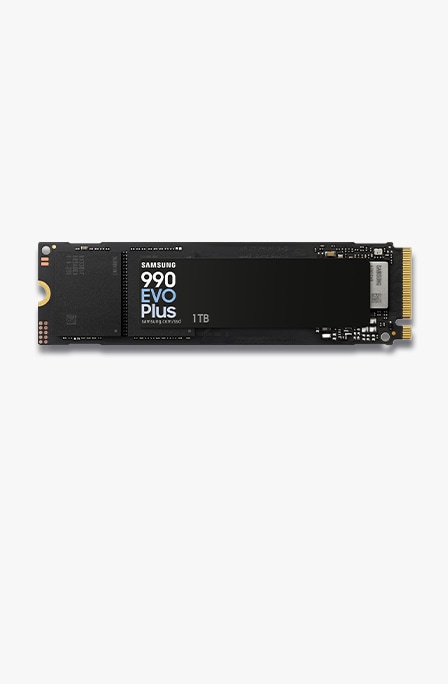 블랙 색상의 내장 SSD 990 EVO Plus NVMe가 전면을 드러내고 있습니다.