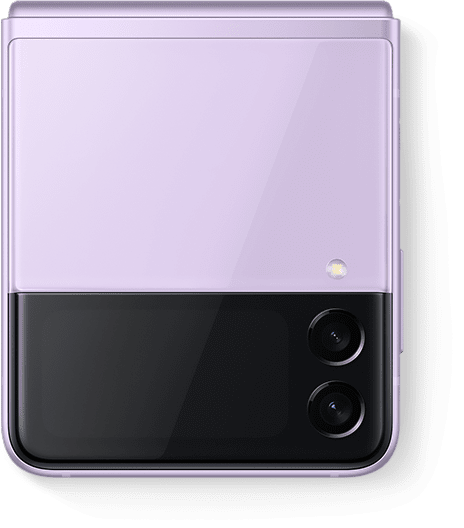 Un Galaxy Z Flip3 5G en color Lavender plegado y visto desde la cubierta Front Cover.
