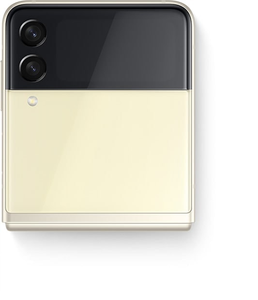 Un Galaxy Z Flip3 5G plegado visto desde la cubierta Front Cover con una selfie grupal en la pantalla Cover Screen, que se captura con Toma rápida.