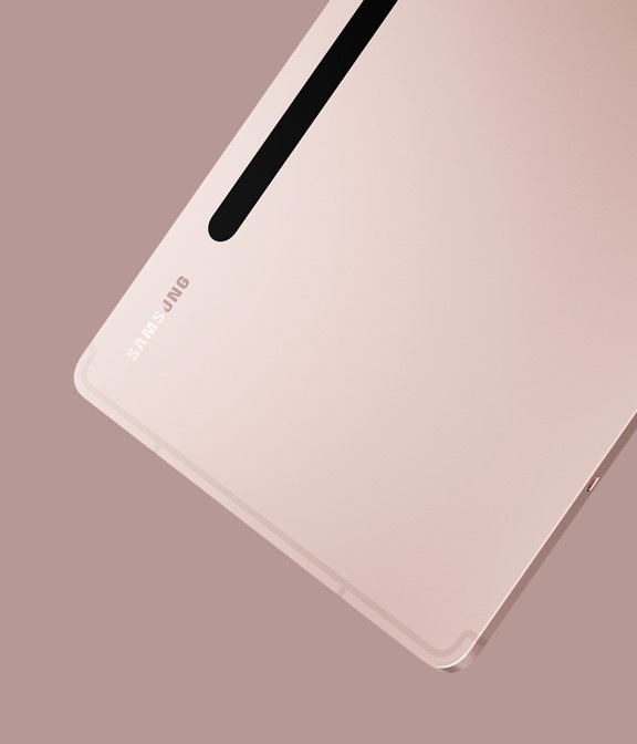 Galaxy Tab S8 cu finisaj Pink Gold din spate si usor din lateral pentru a arata designul subtire.