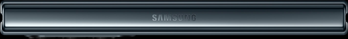 Balamaua unui Galaxy Z Fold4 pliat, realizata cu Armor Aluminium. Sigla Samsung este centrata pe balama.