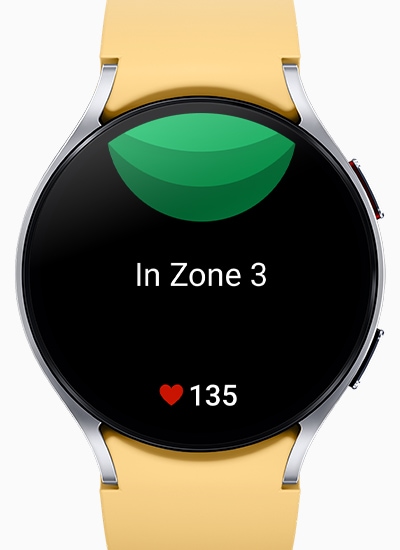 Galaxy Watch6, ortada “Bölge 3’te” metni ve altta kalp simgesinin yanından 135 sayısıyla kişiselleştirilmiş Kalp Atış Hızı Alanı ekranını gösterir.