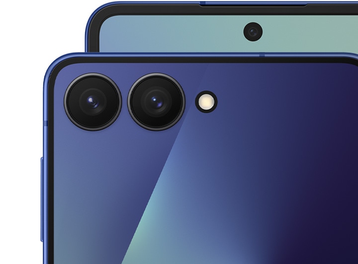 Samsung Galaxy Z Flip7 | The Pocket-Perfect Galaxy AI Phone