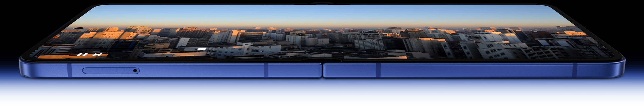 An unfolded Galaxy Z Flip7 is seen horizontally from the main screen. Colour is enhanced by Vision Booster.